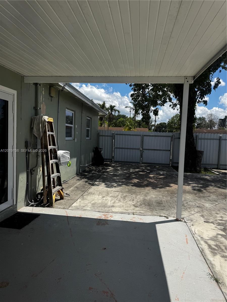 3251 NW 177th Ter, Miami Gardens FL 33056