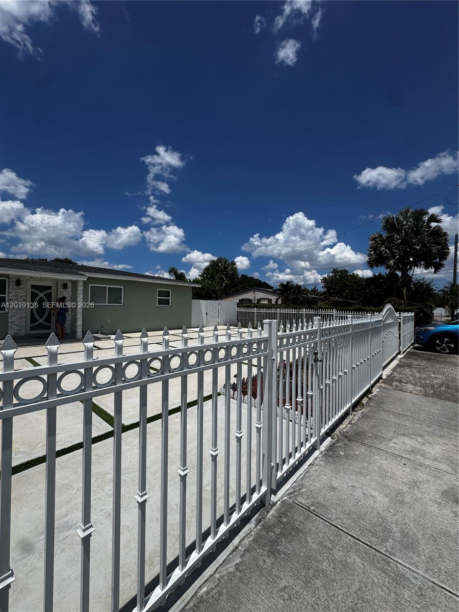 3251 NW 177th Ter, Miami Gardens FL 33056