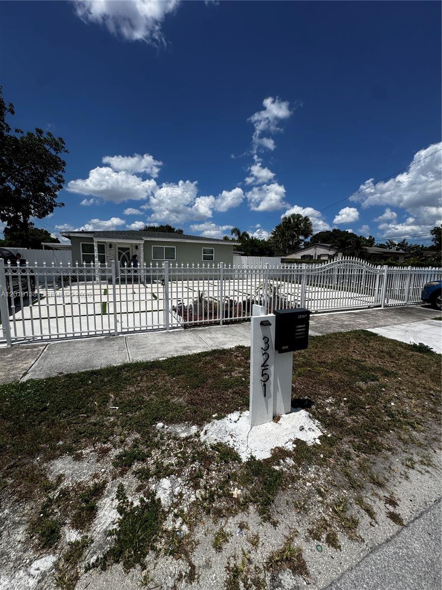 3251 NW 177th Ter, Miami Gardens FL 33056
