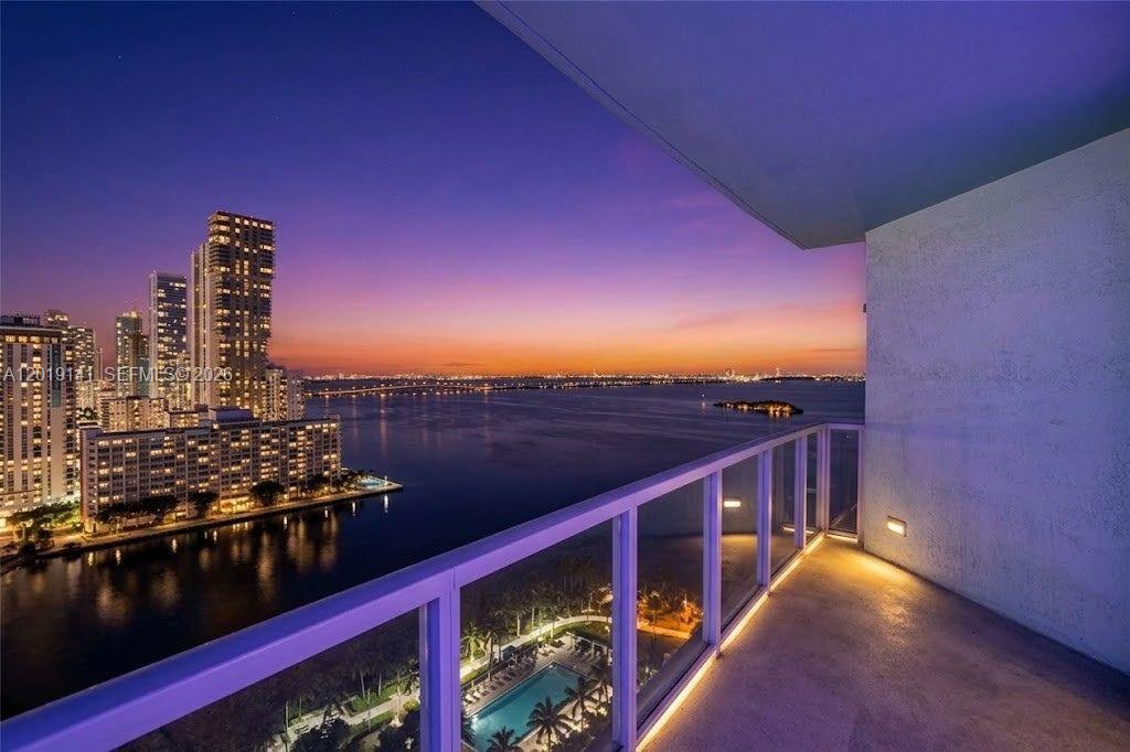 1900 N Bayshore Dr #2204, Miami FL 33132