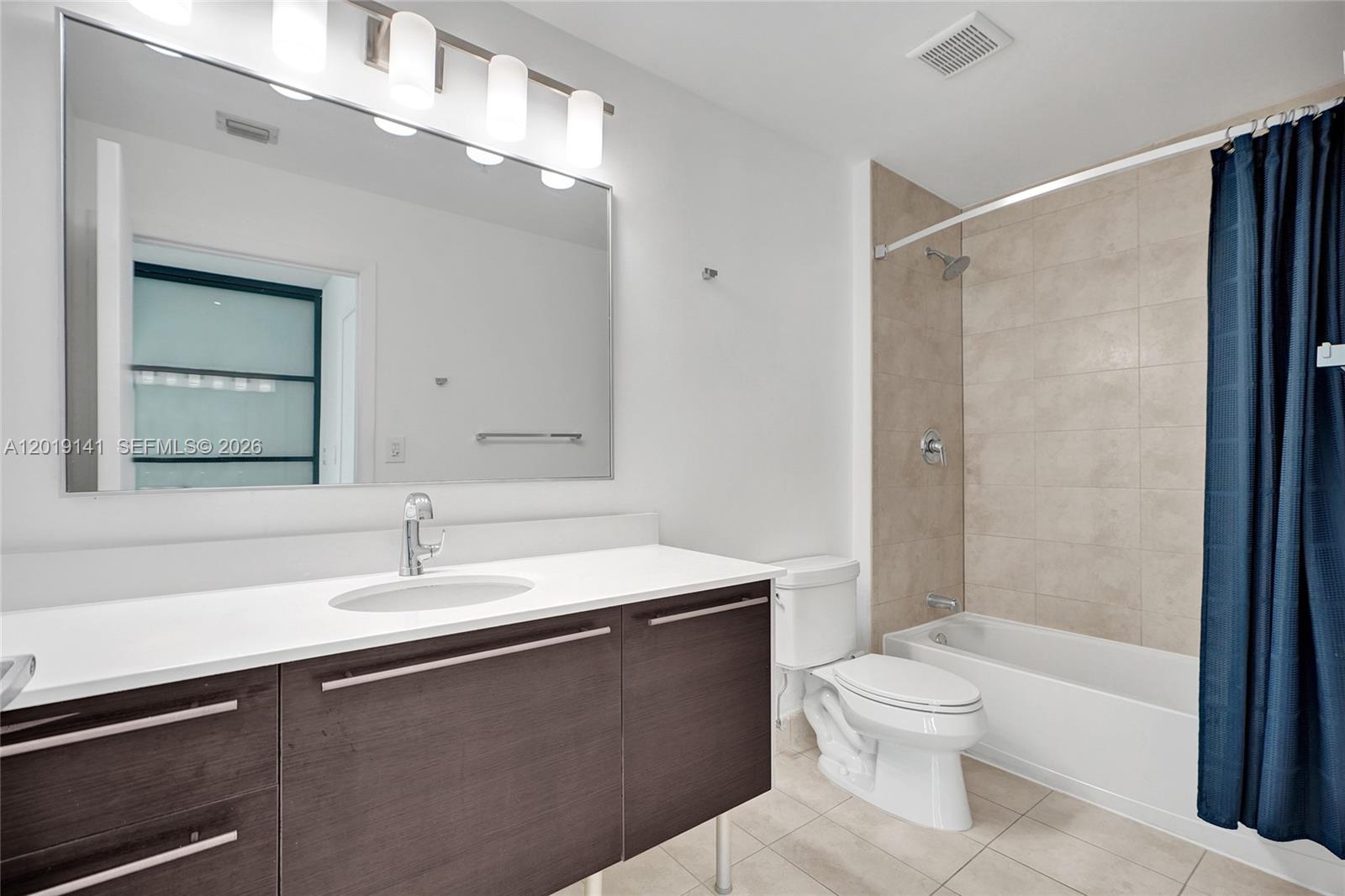 1900 N Bayshore Dr #2204, Miami FL 33132