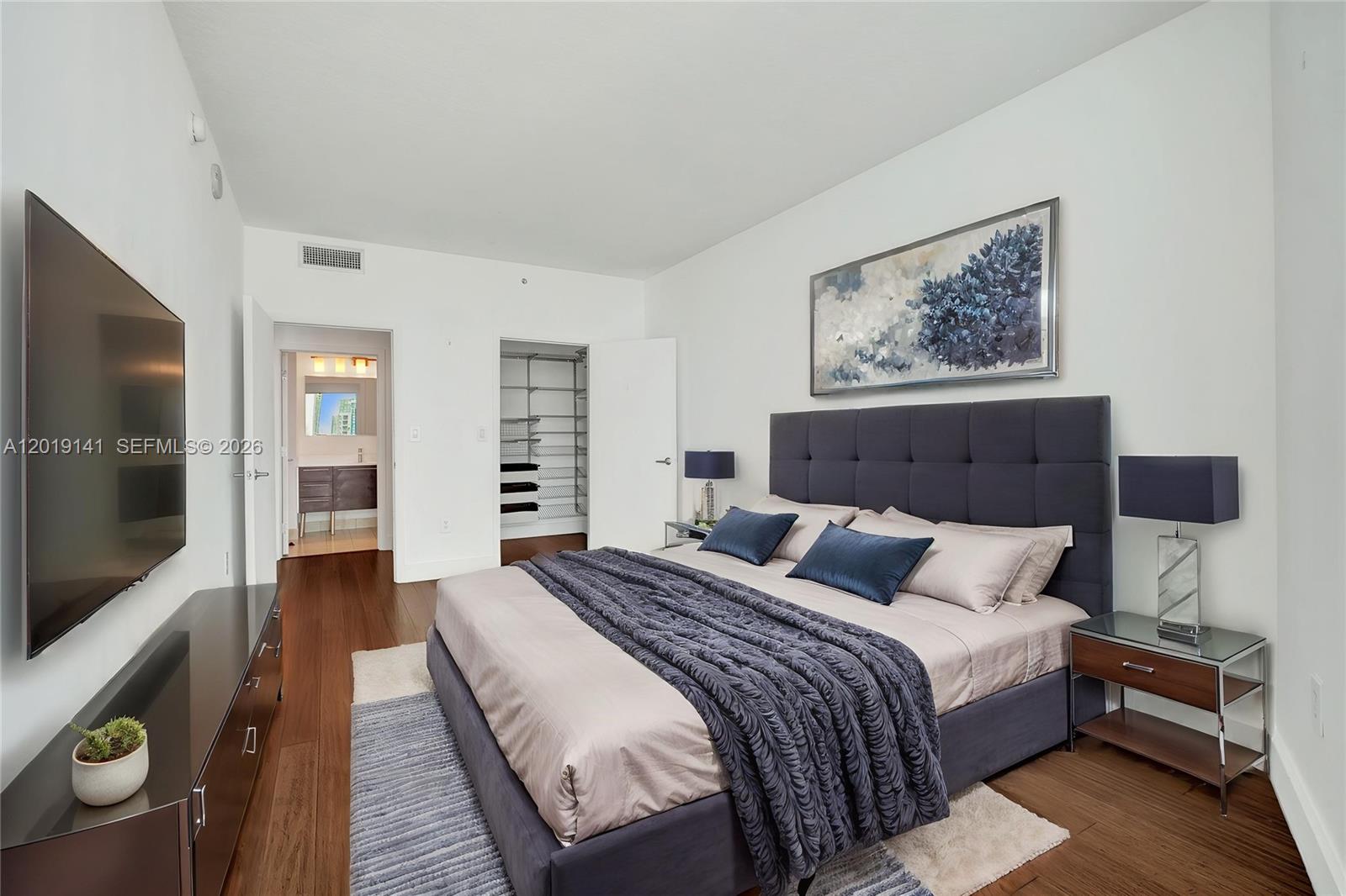 1900 N Bayshore Dr #2204, Miami FL 33132