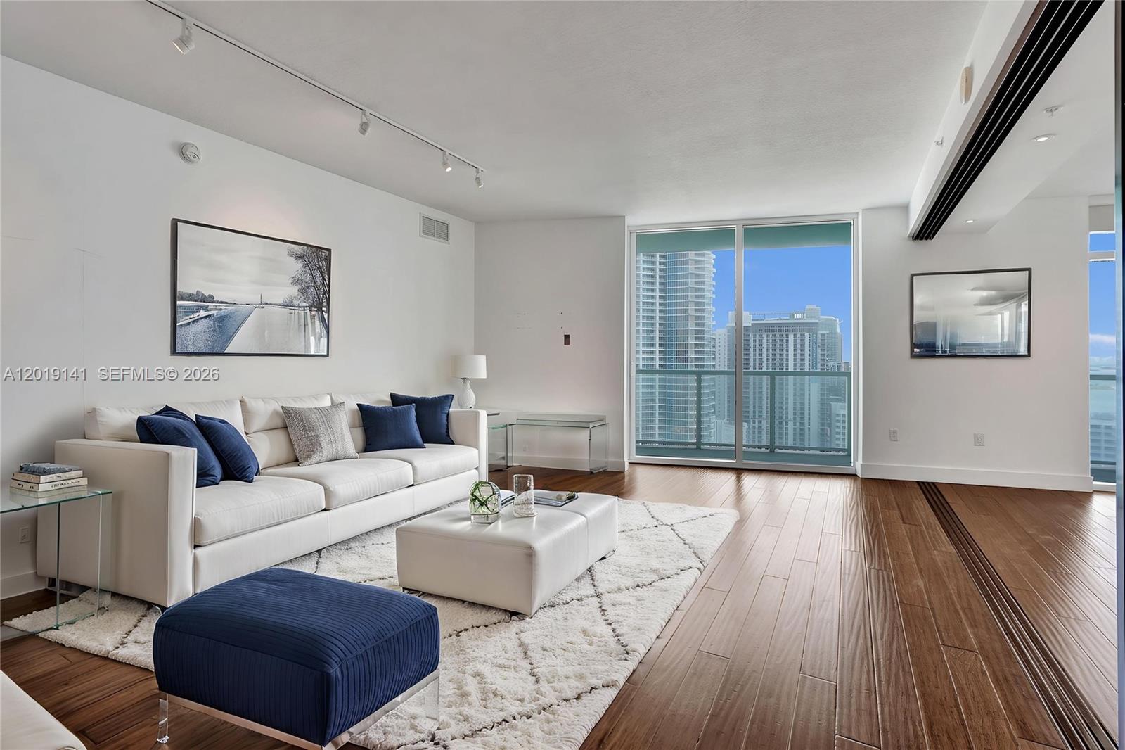 1900 N Bayshore Dr #2204, Miami FL 33132