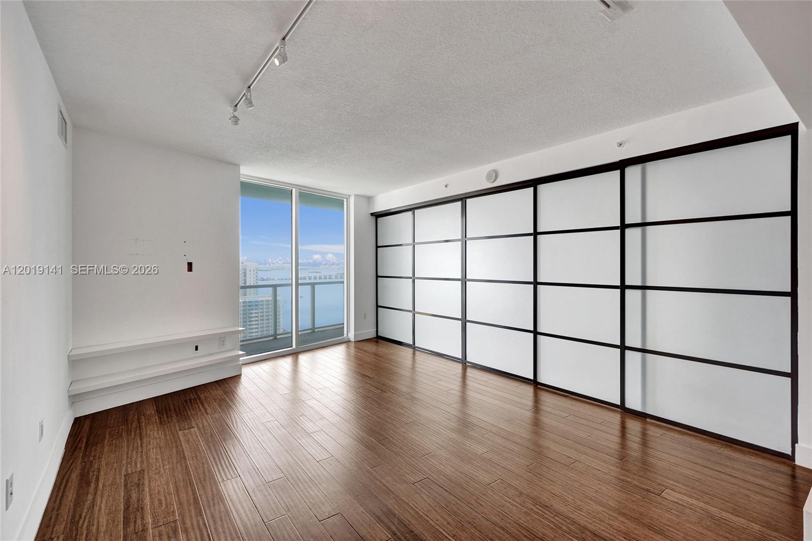 1900 N Bayshore Dr #2204, Miami FL 33132