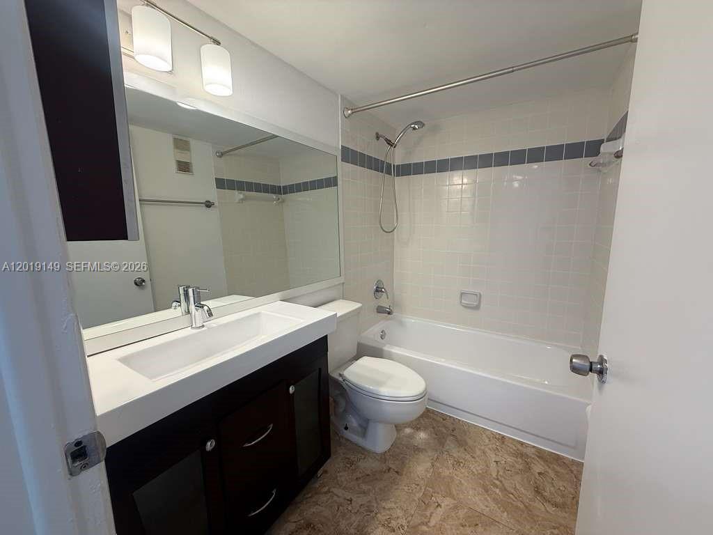 770 Claughton Island Dr #706, Miami FL 33131