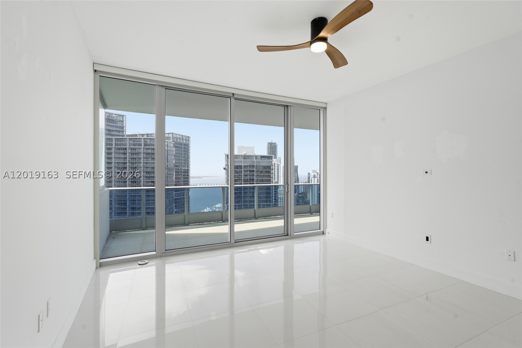200 Biscayne Boulevard Way #4904, Miami FL 33131