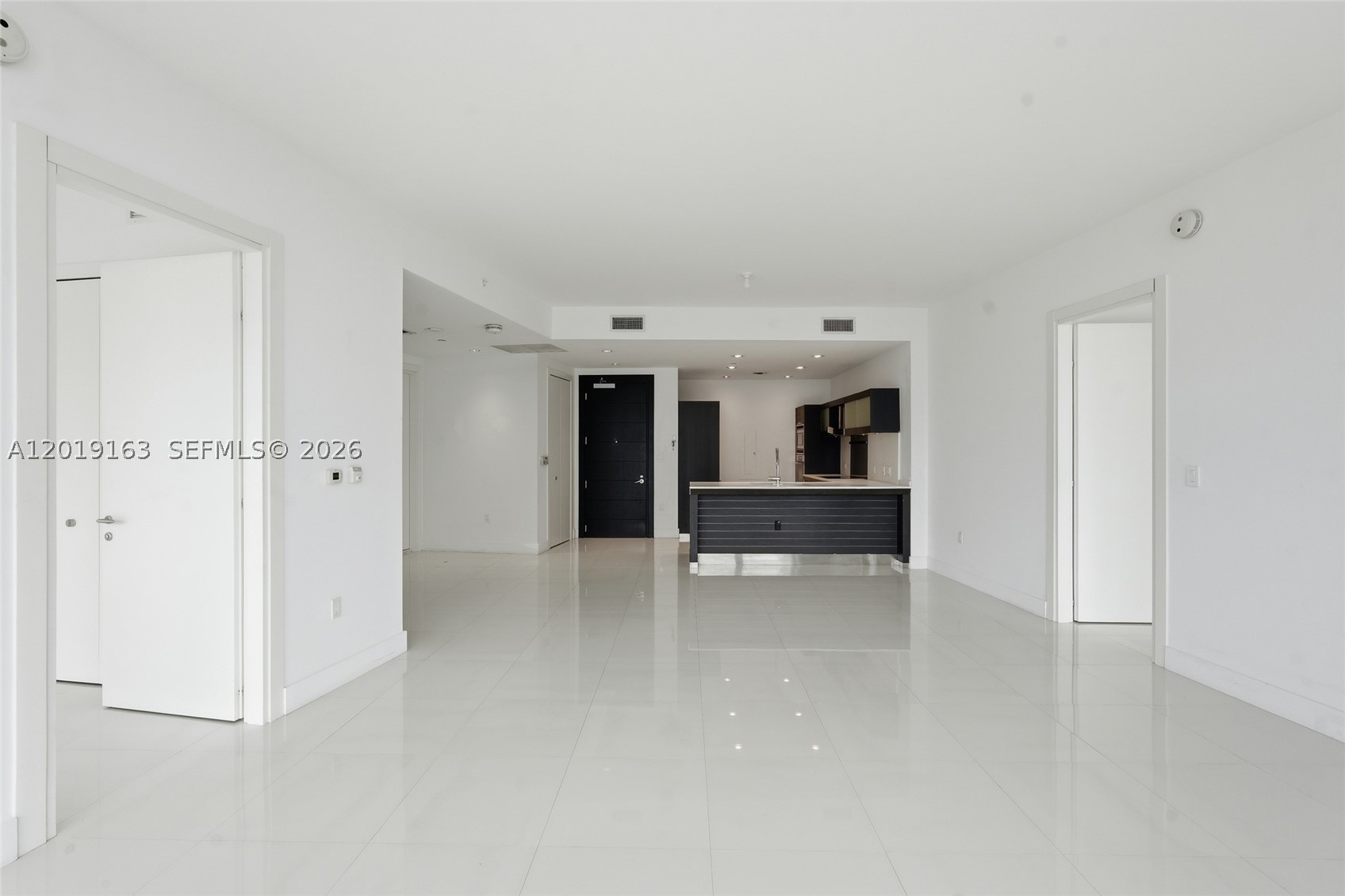 200 Biscayne Boulevard Way #4904, Miami FL 33131