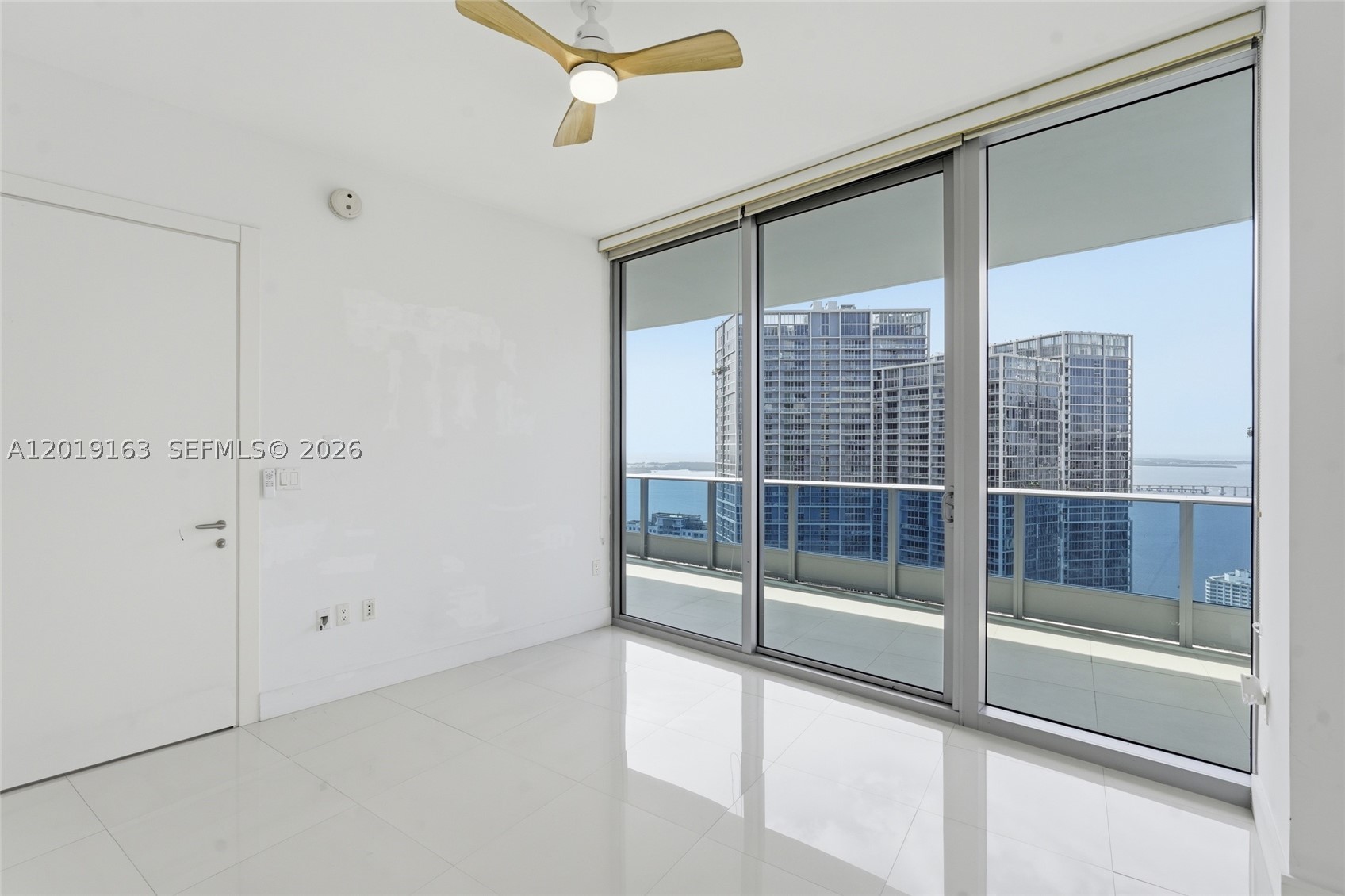 200 Biscayne Boulevard Way #4904, Miami FL 33131