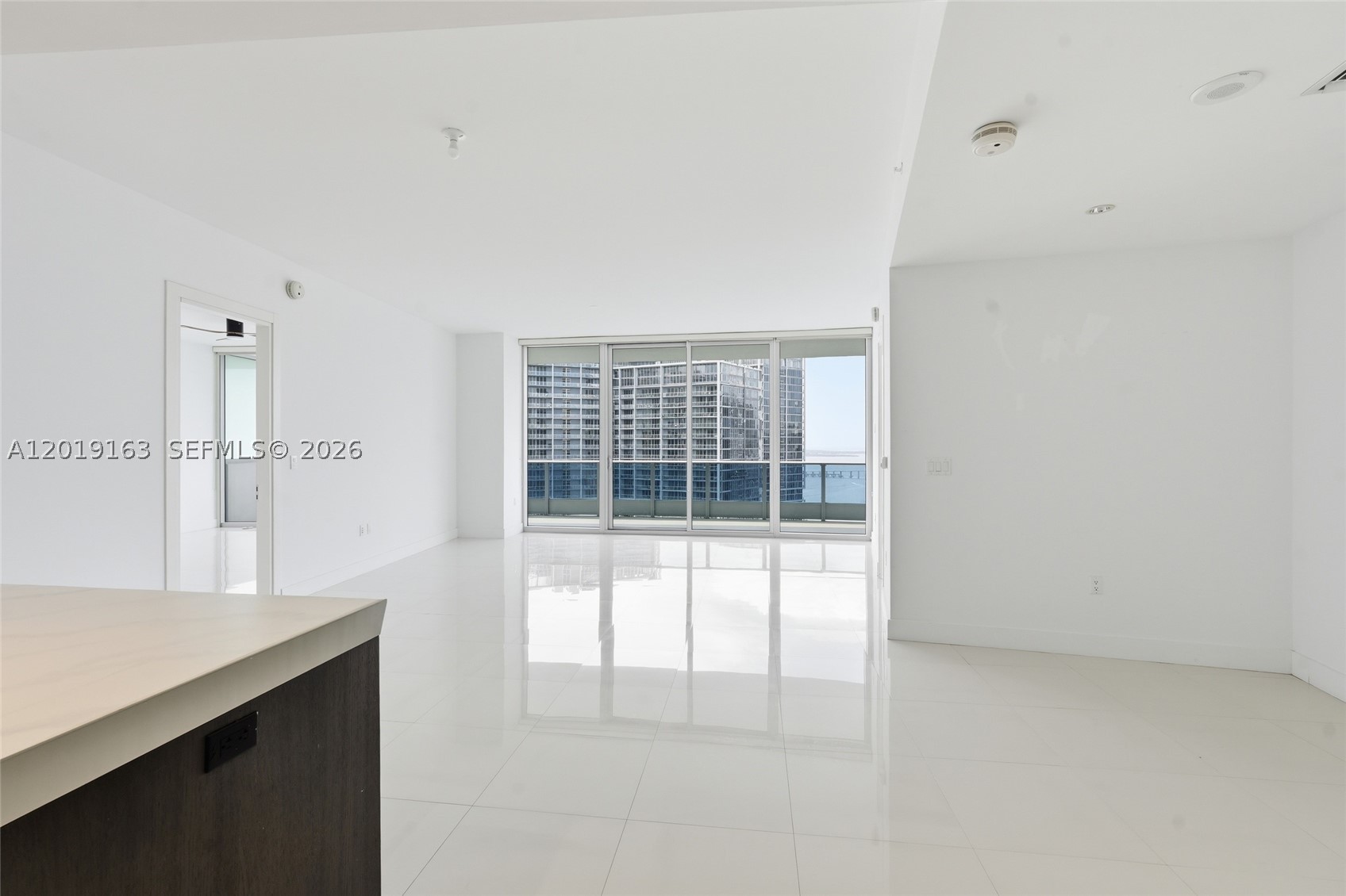 200 Biscayne Boulevard Way #4904, Miami FL 33131