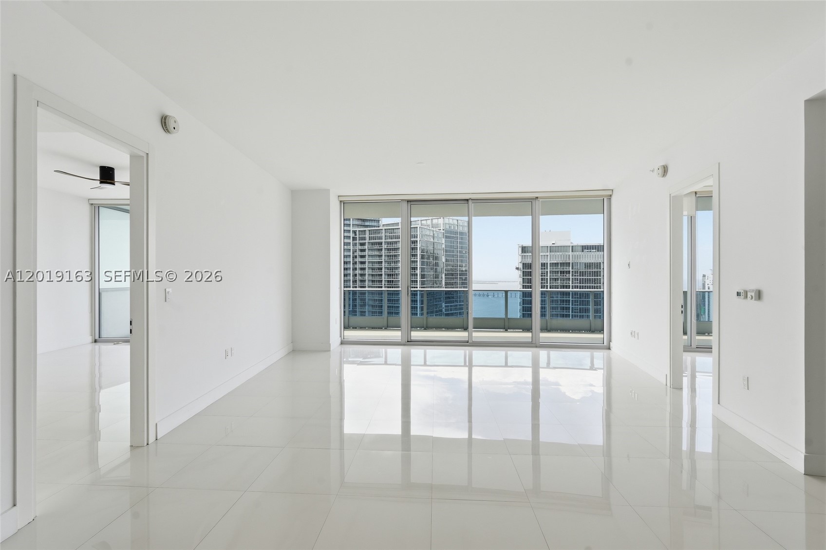 200 Biscayne Boulevard Way #4904, Miami FL 33131