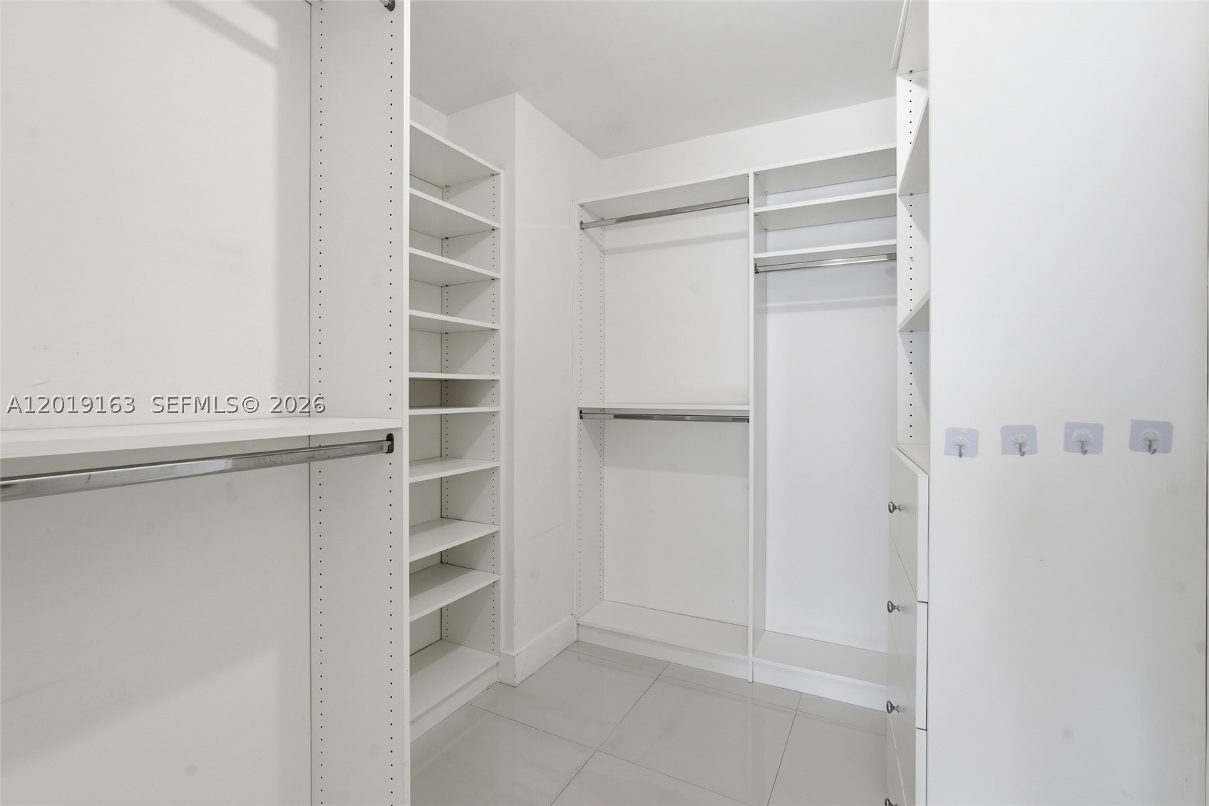 200 Biscayne Boulevard Way #4904, Miami FL 33131