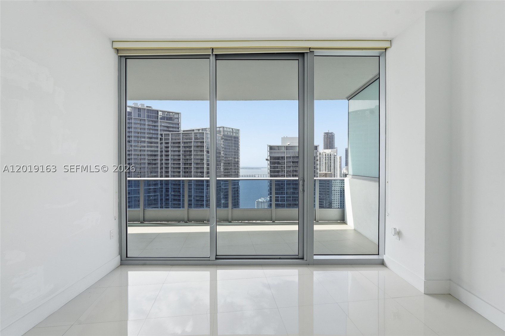 200 Biscayne Boulevard Way #4904, Miami FL 33131