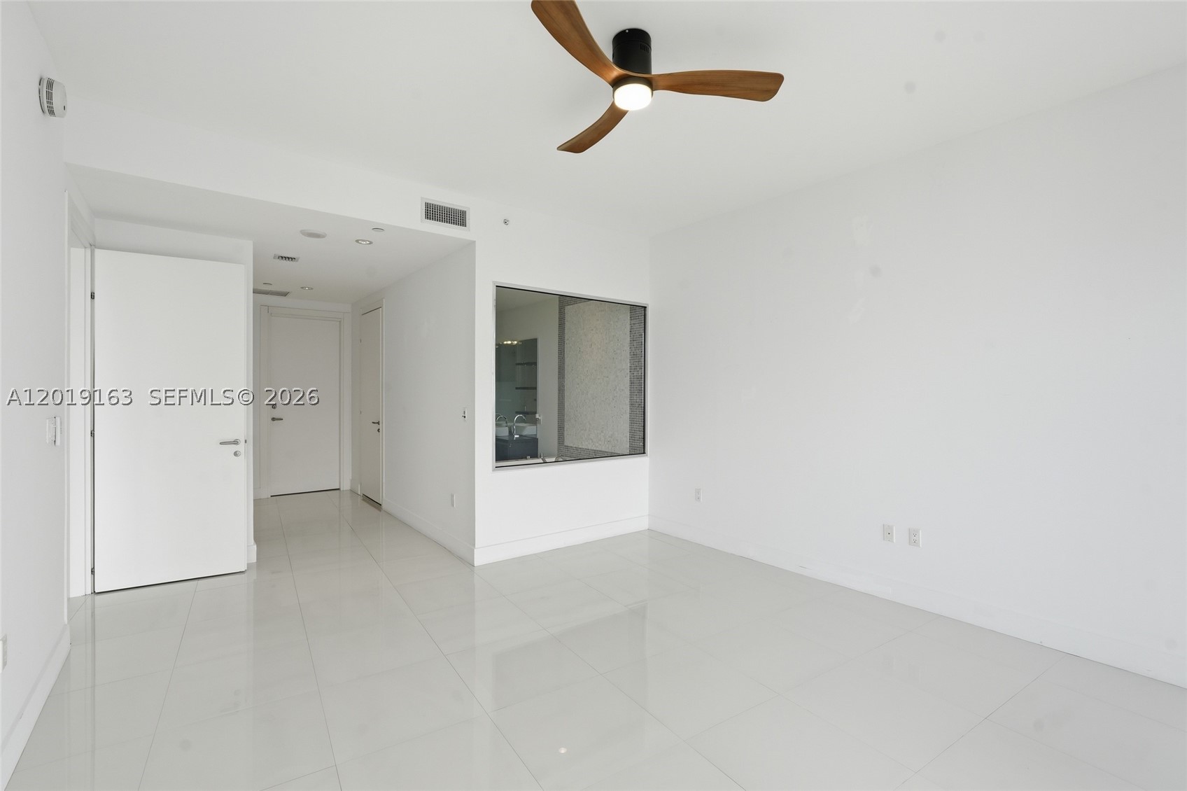 200 Biscayne Boulevard Way #4904, Miami FL 33131