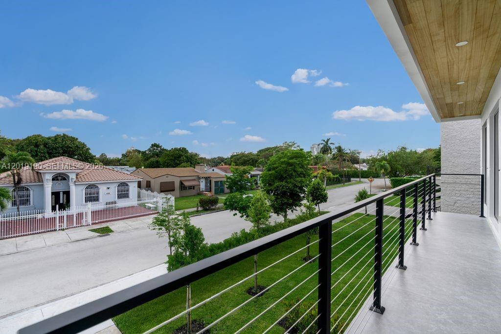 2265 SW 4 St, Miami FL 33135