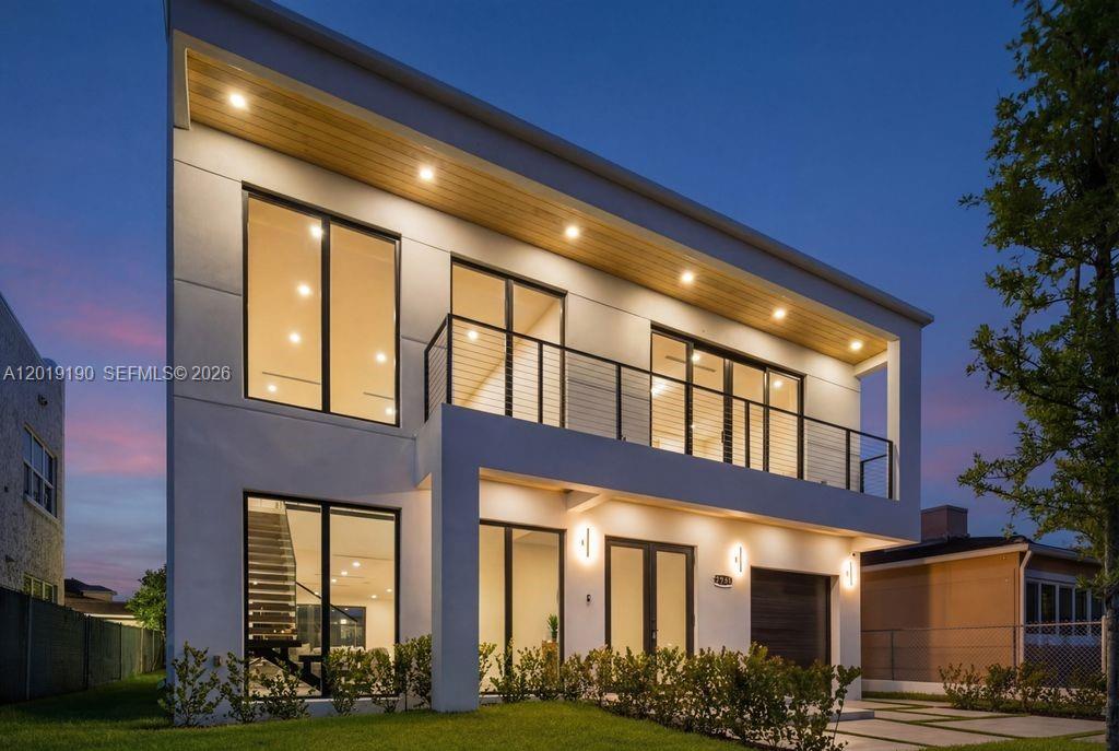 2265 SW 4 St, Miami FL 33135