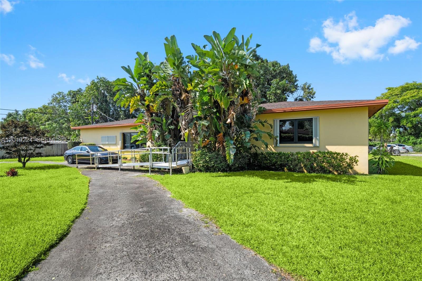 511 Dunad Ave, Opa Locka FL 33054