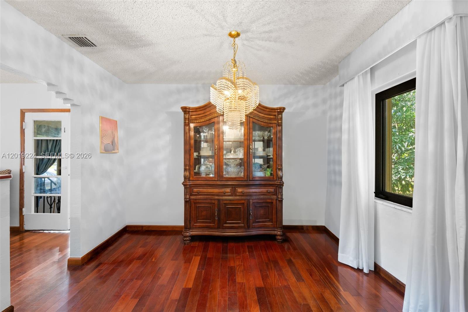 511 Dunad Ave, Opa Locka FL 33054