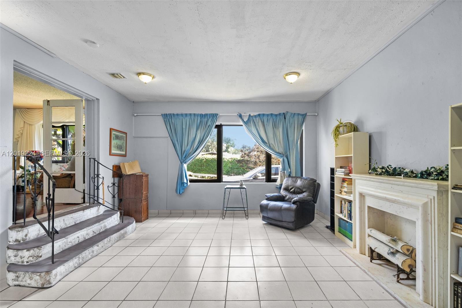 511 Dunad Ave, Opa Locka FL 33054