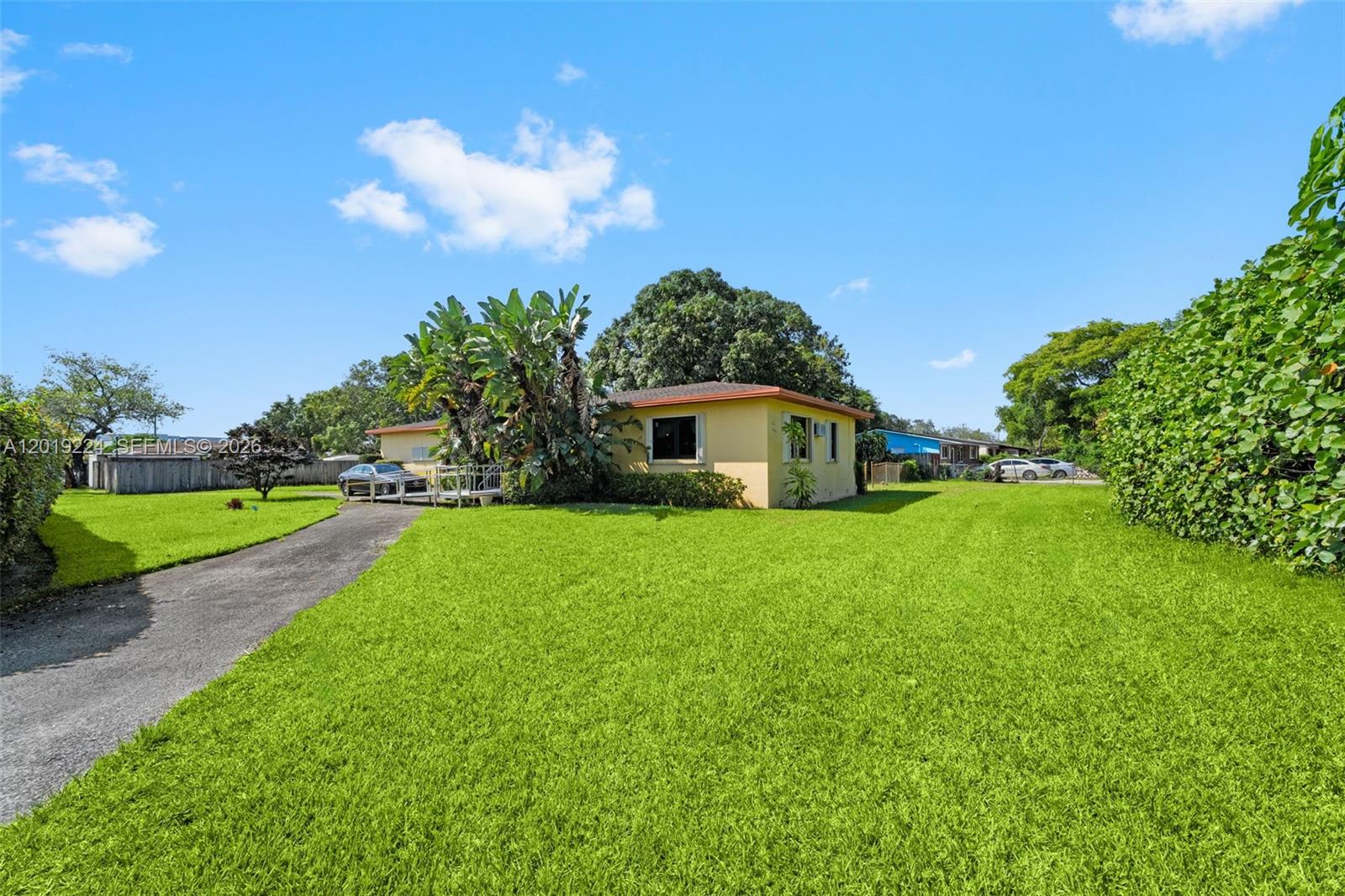 511 Dunad Ave, Opa Locka FL 33054