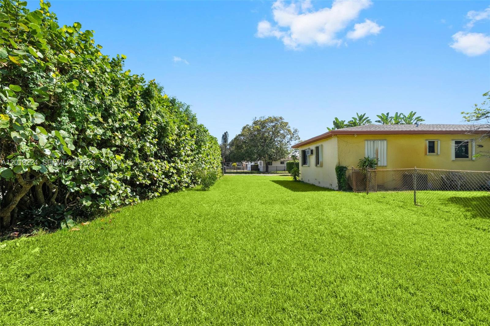 511 Dunad Ave, Opa Locka FL 33054