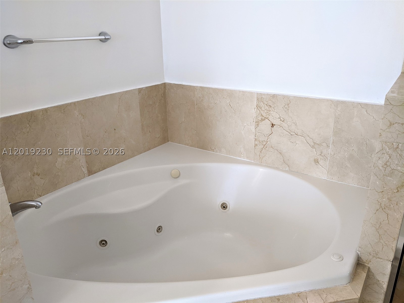 7910 Harbor Island Dr #504, North Bay Village FL 33141