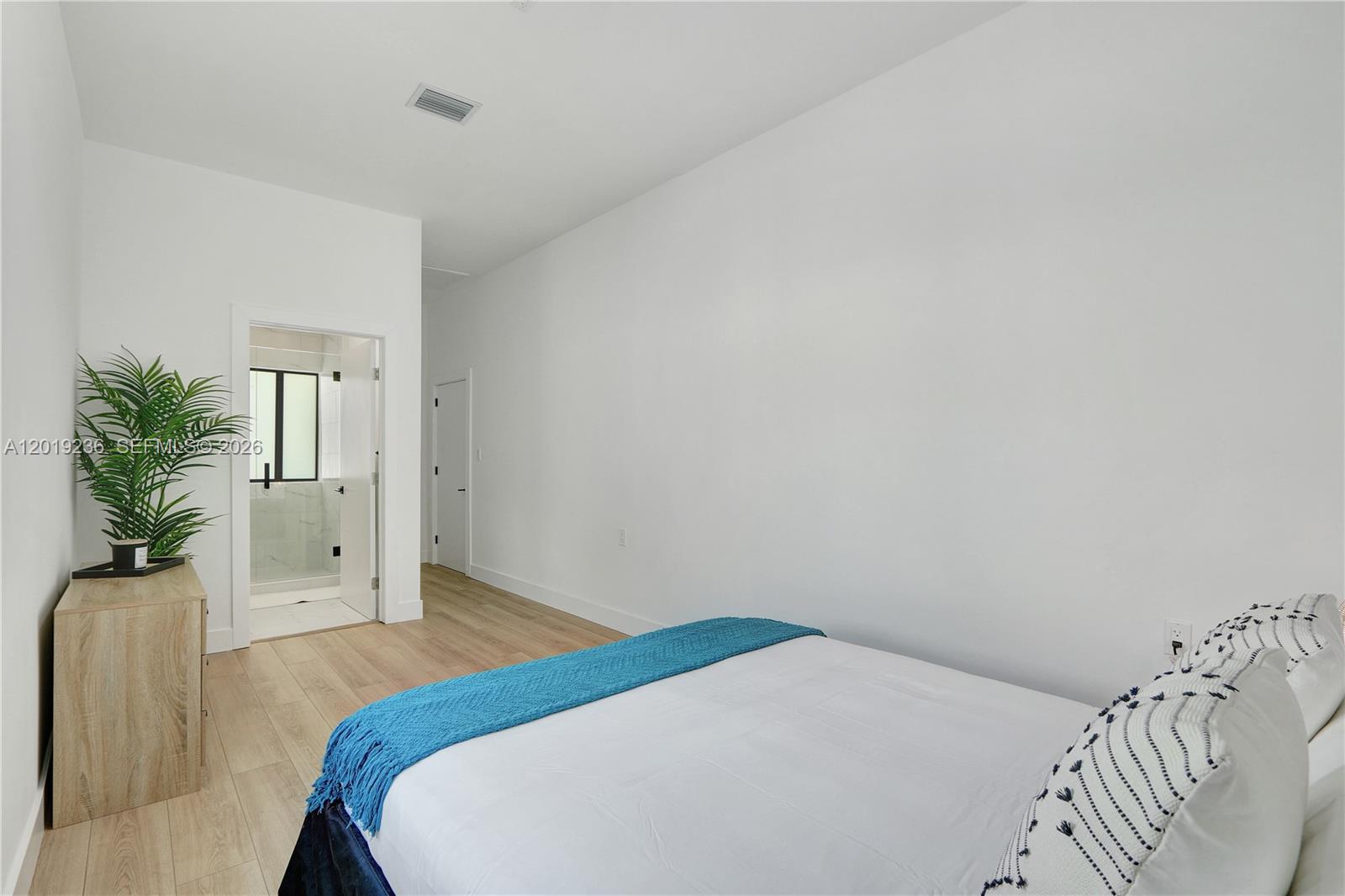2001 SW 22nd Ter, Miami FL 33145