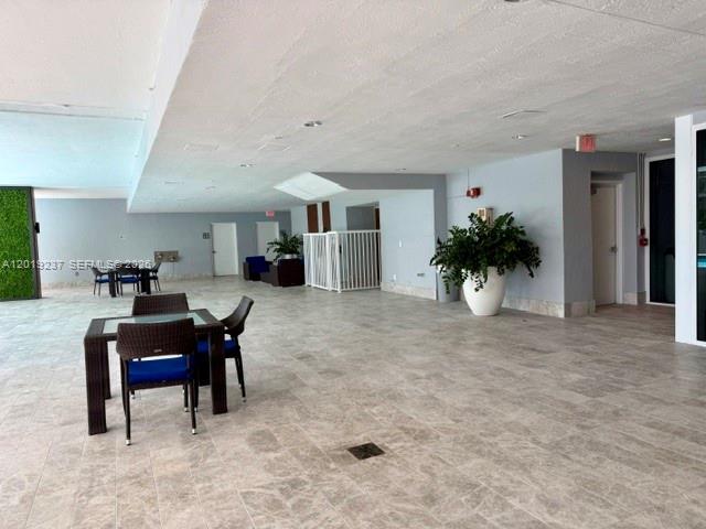 170 SE 14th St #1205, Miami FL 33131