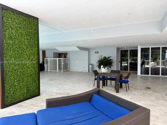 170 SE 14th St #1205, Miami FL 33131
