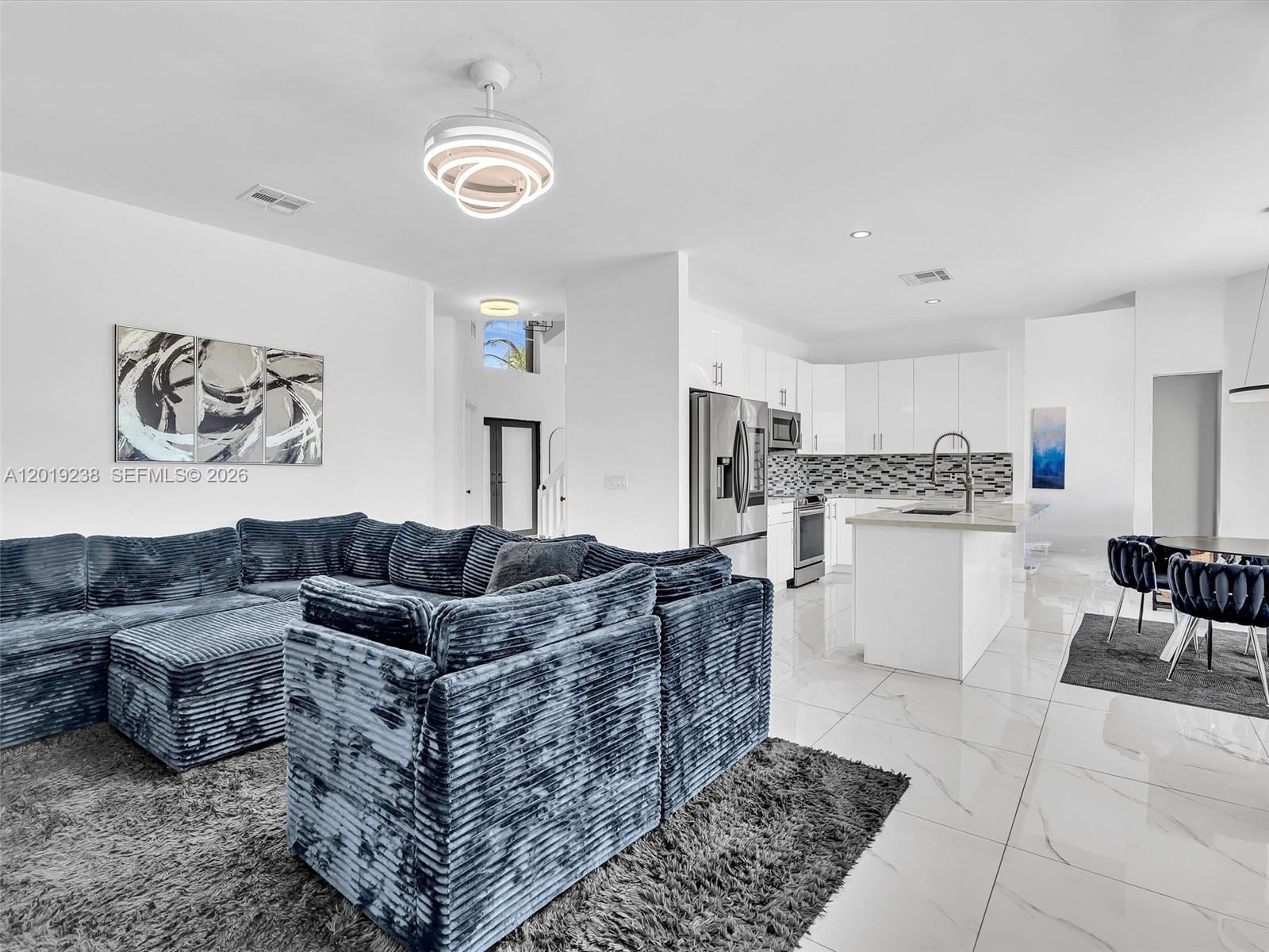 18442 NW 12th St, Pembroke Pines FL 33029