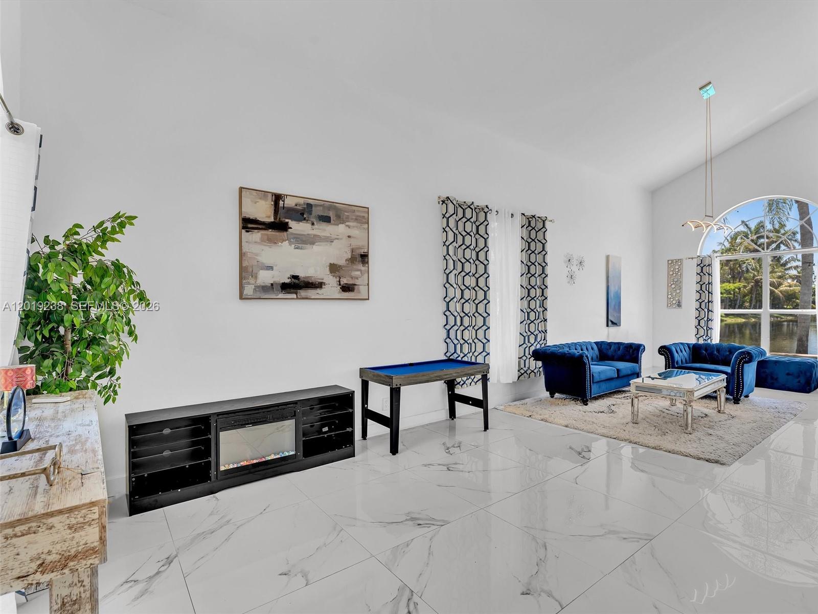 18442 NW 12th St, Pembroke Pines FL 33029