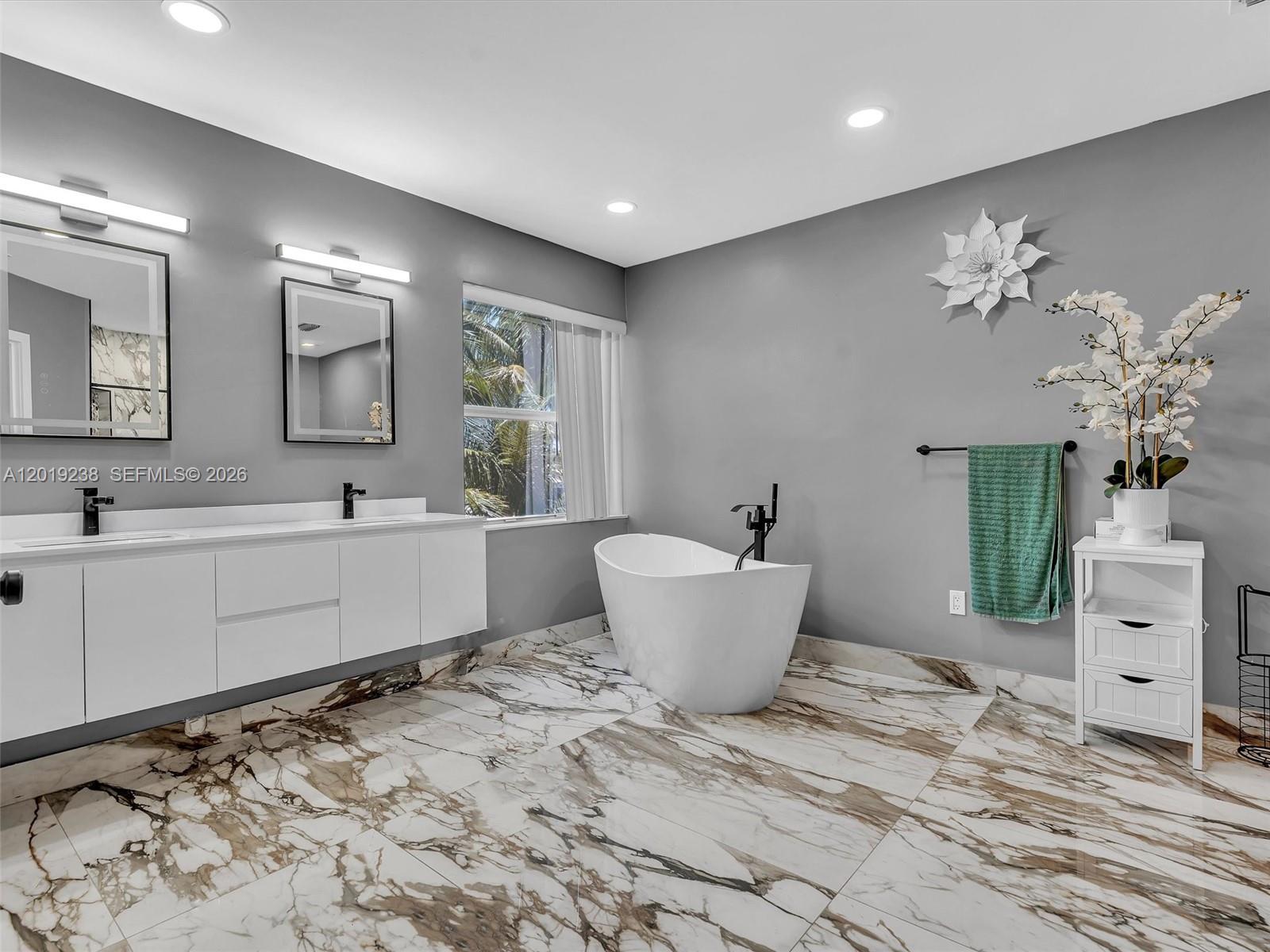 18442 NW 12th St, Pembroke Pines FL 33029