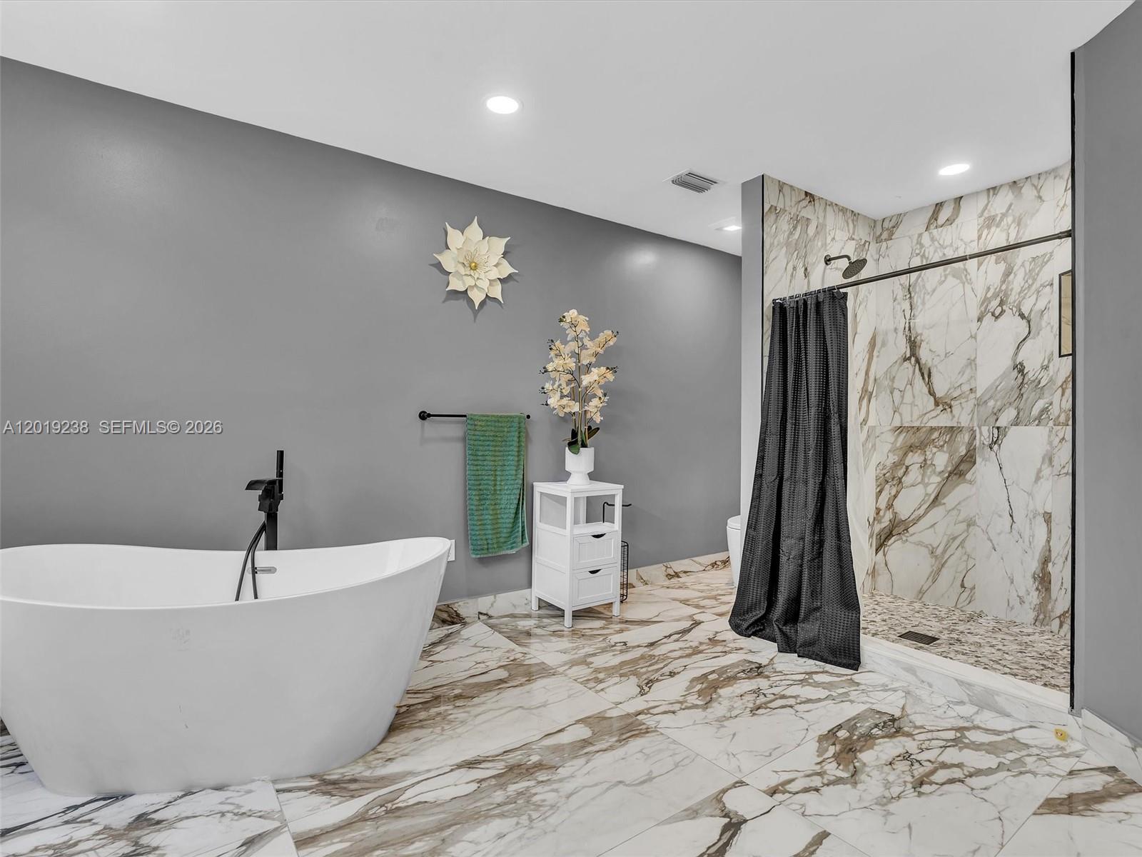 18442 NW 12th St, Pembroke Pines FL 33029