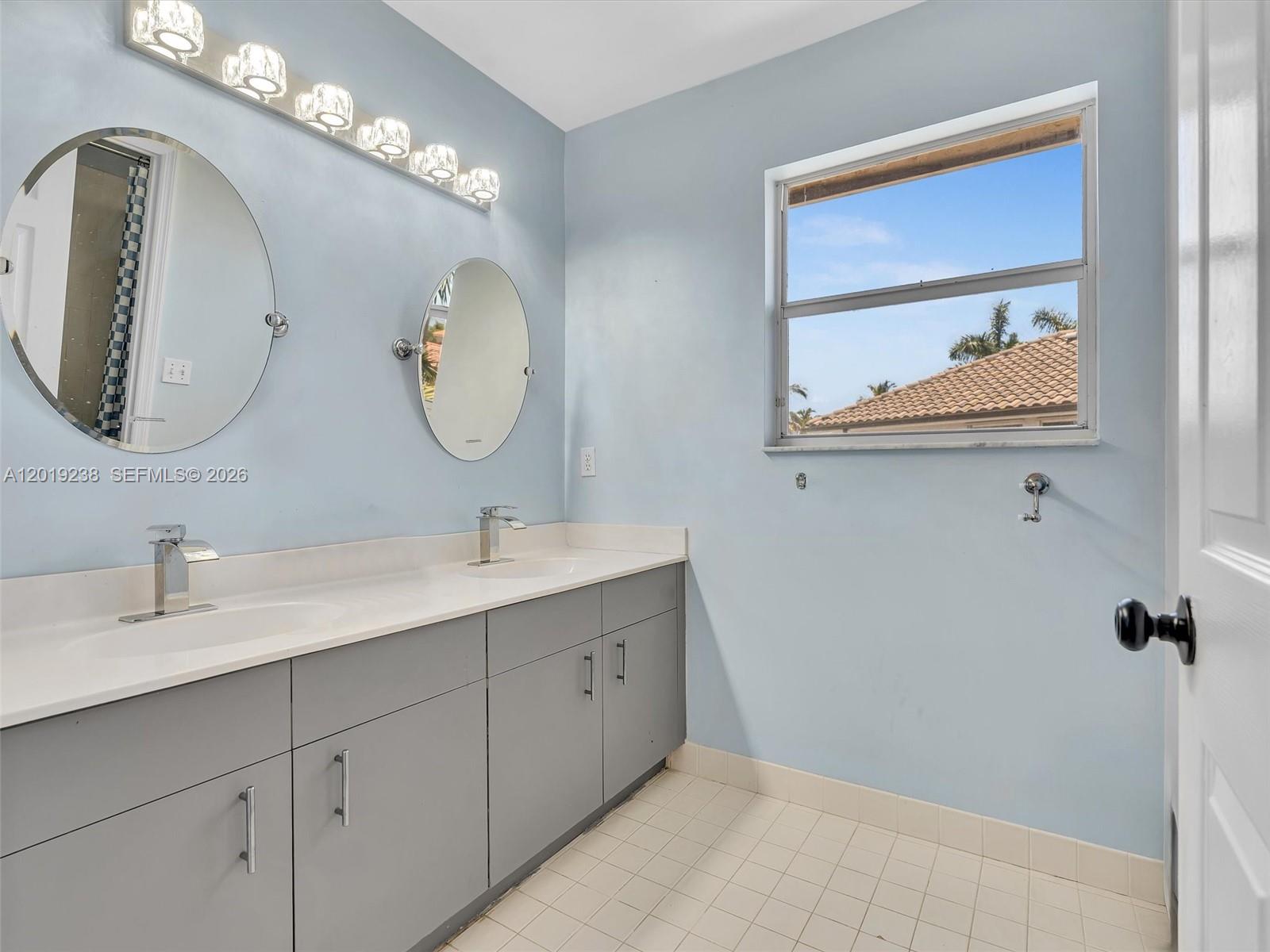 18442 NW 12th St, Pembroke Pines FL 33029
