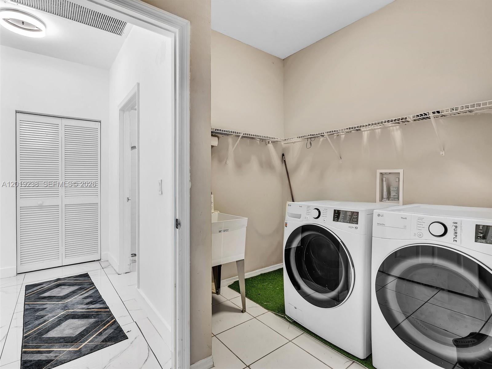 18442 NW 12th St, Pembroke Pines FL 33029