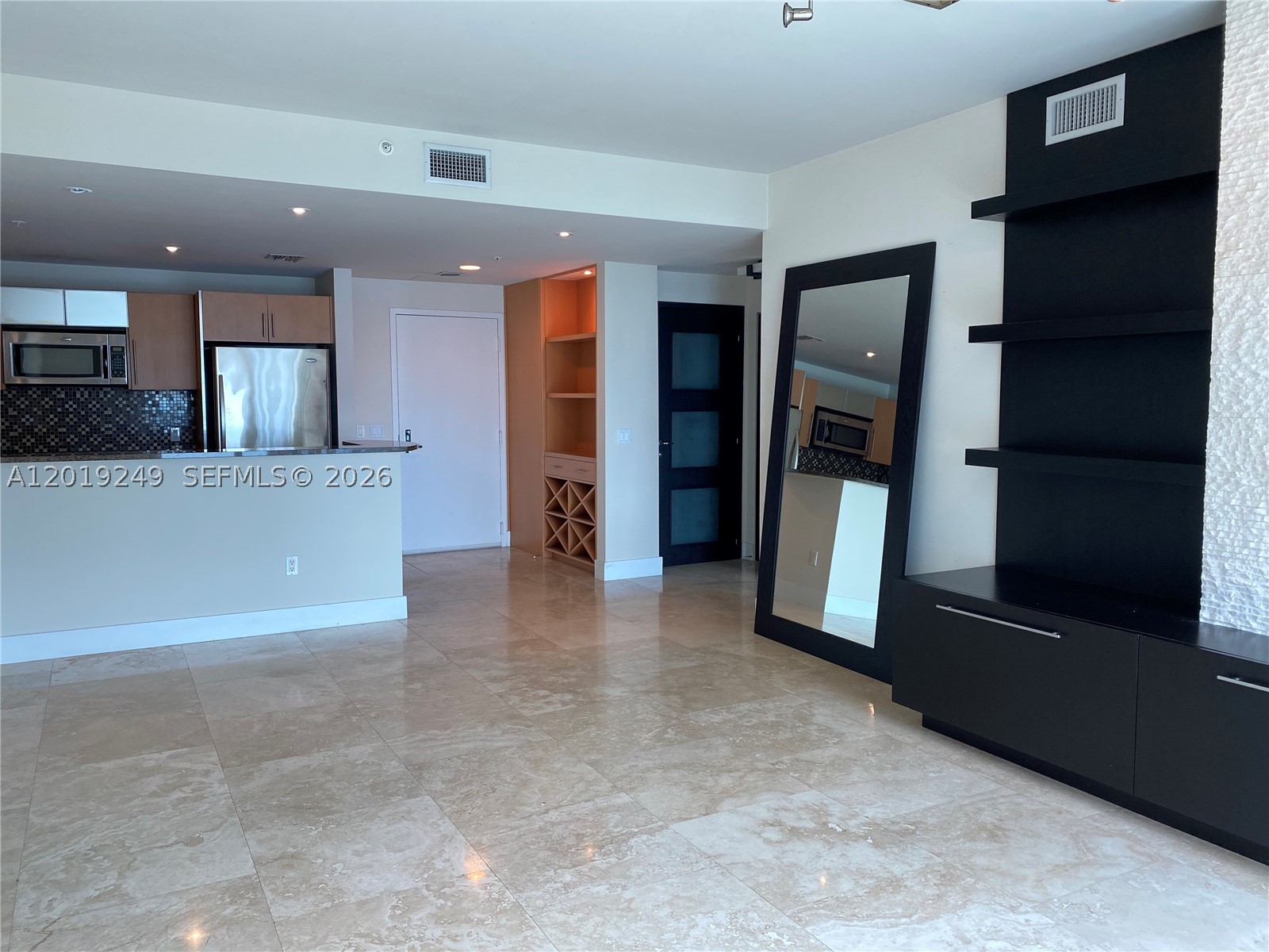300 S Biscayne Blvd #2606, Miami FL 33131