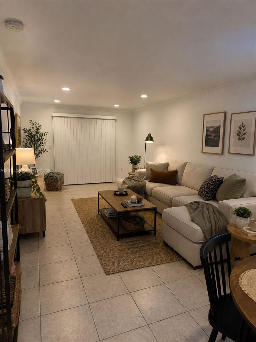 13900 Lake Placid Ct #A12, Miami Lakes FL 33014