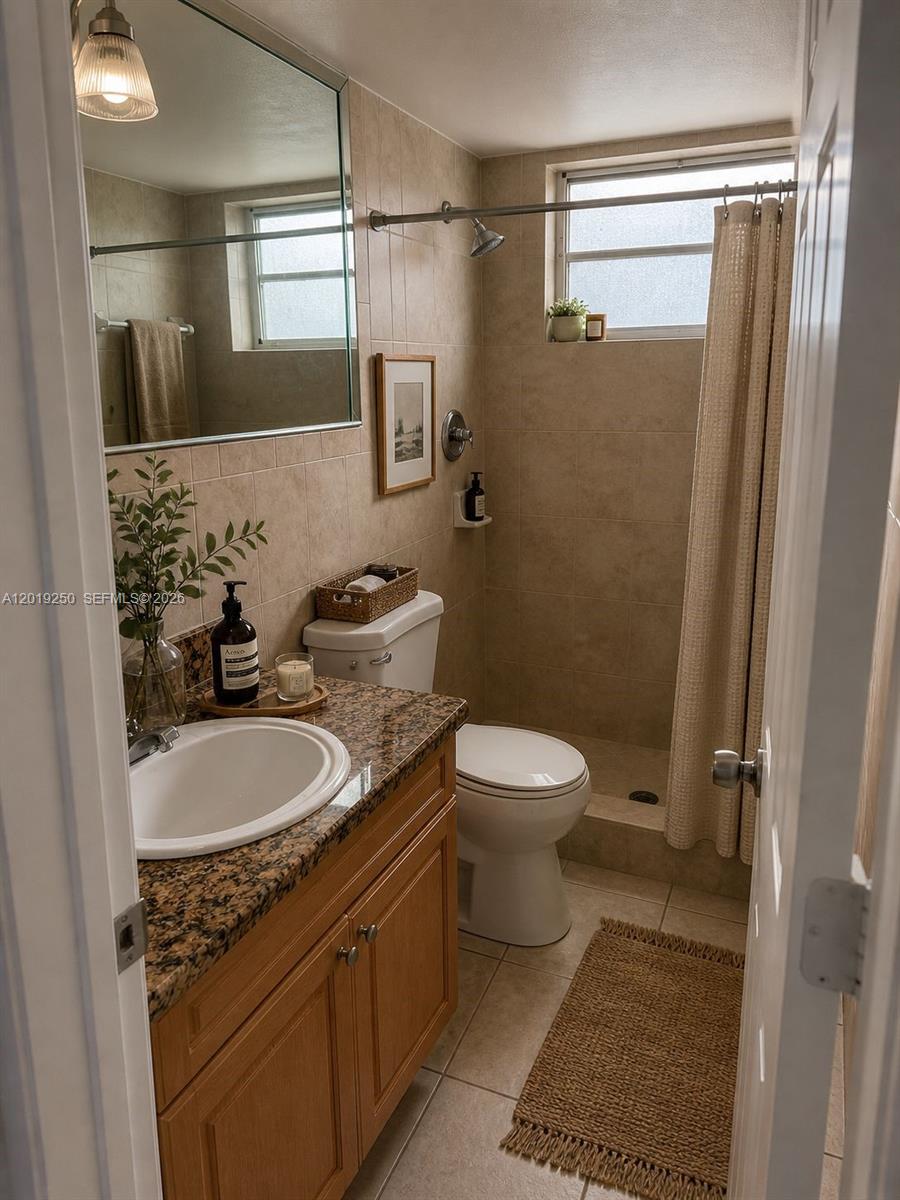 13900 Lake Placid Ct #A12, Miami Lakes FL 33014