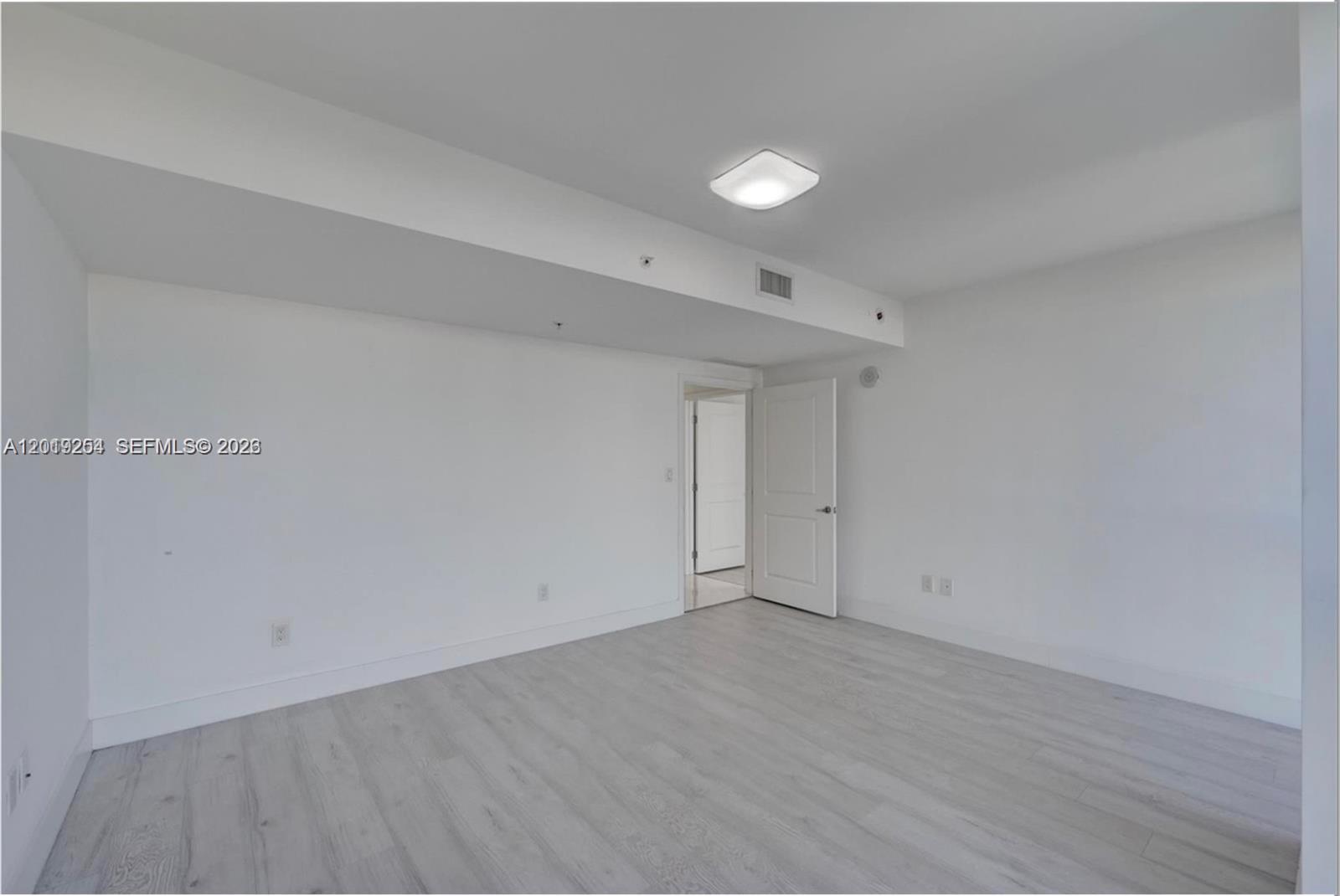 400 Sunny Isles Blvd #801, Sunny Isles Beach FL 33160