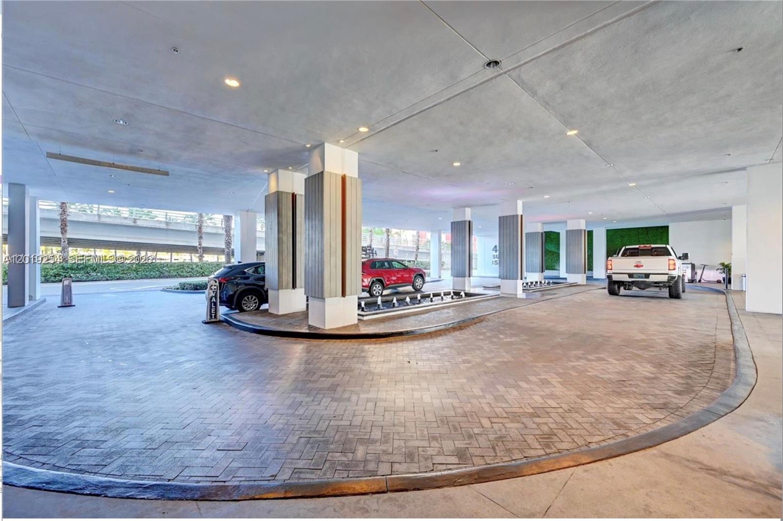 400 Sunny Isles Blvd #801, Sunny Isles Beach FL 33160