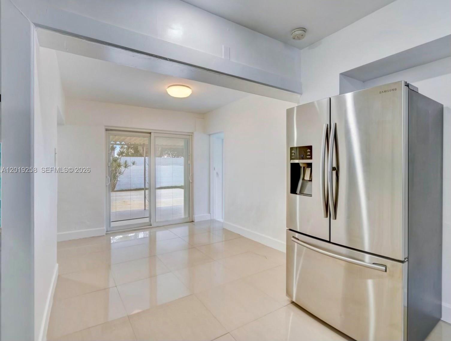 9494 SW 39th St, Miami FL 33165