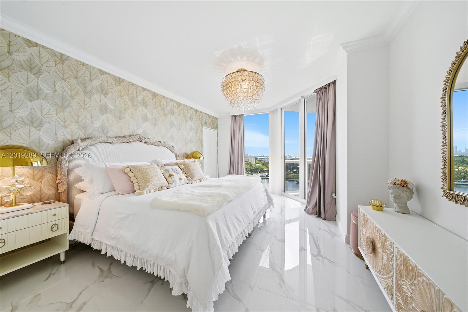 4779 Collins Ave #1206, Miami Beach FL 33140