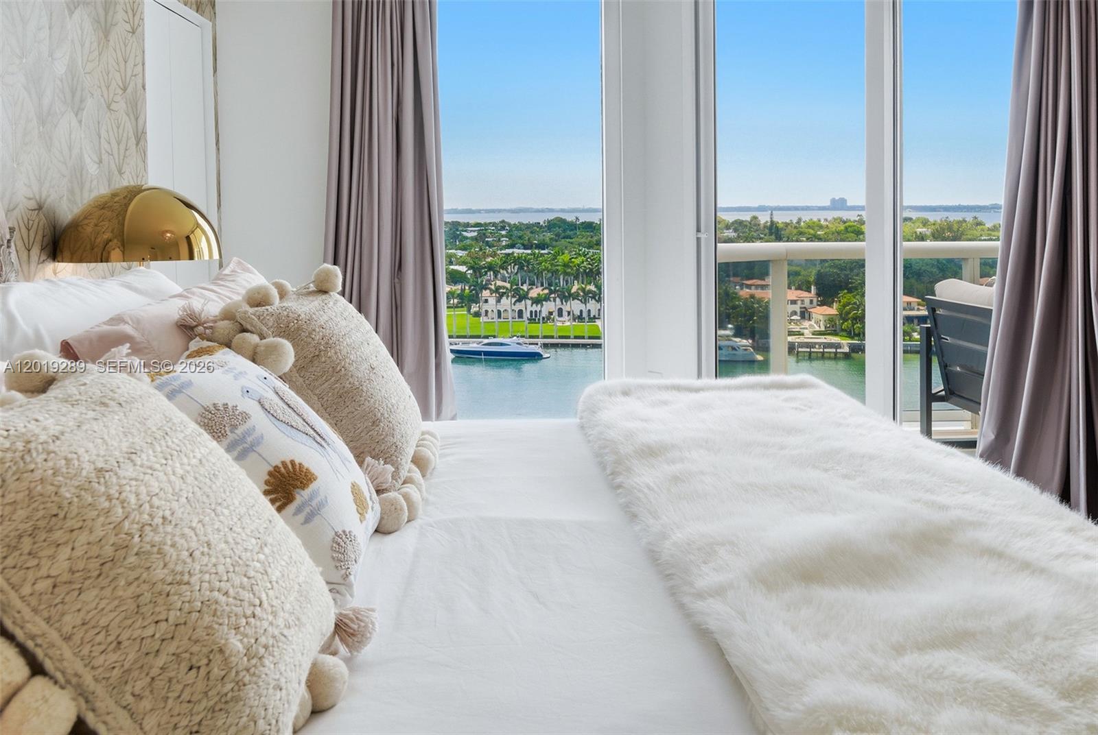4779 Collins Ave #1206, Miami Beach FL 33140