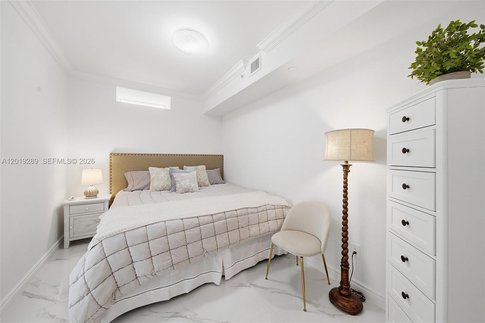4779 Collins Ave #1206, Miami Beach FL 33140