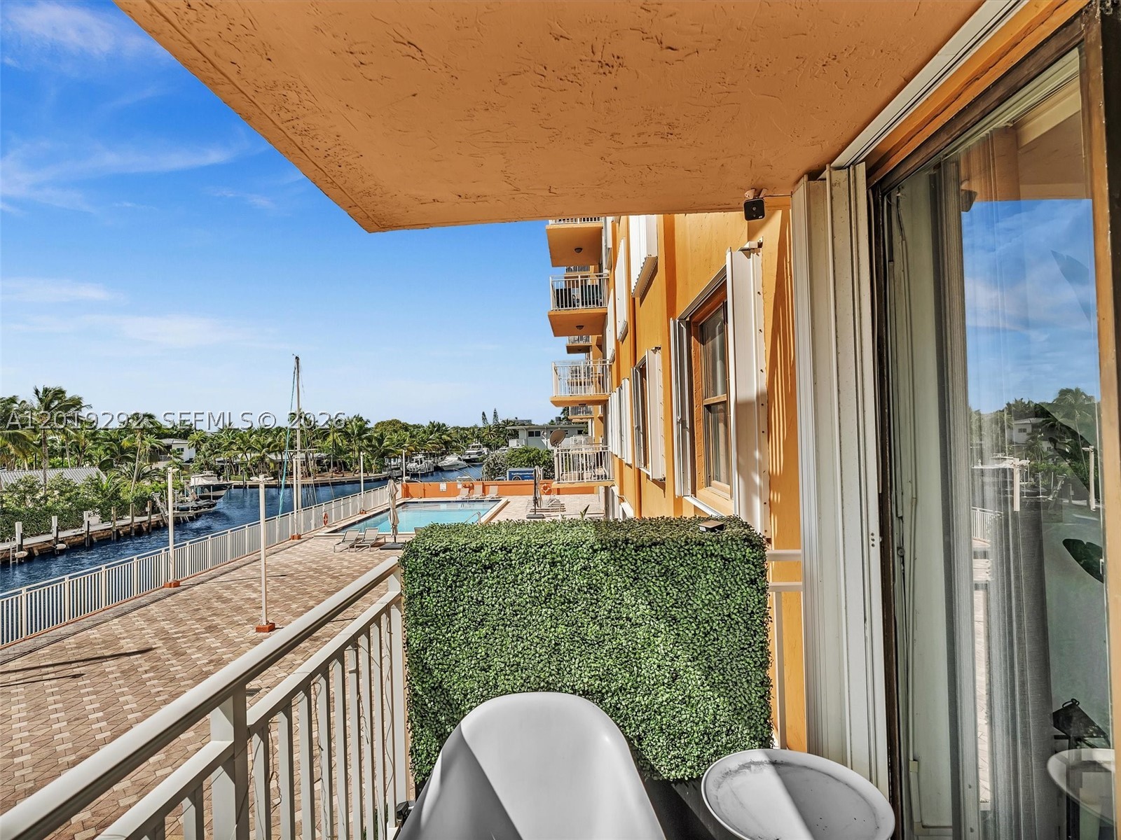 2450 NE 135th St #201, North Miami FL 33181