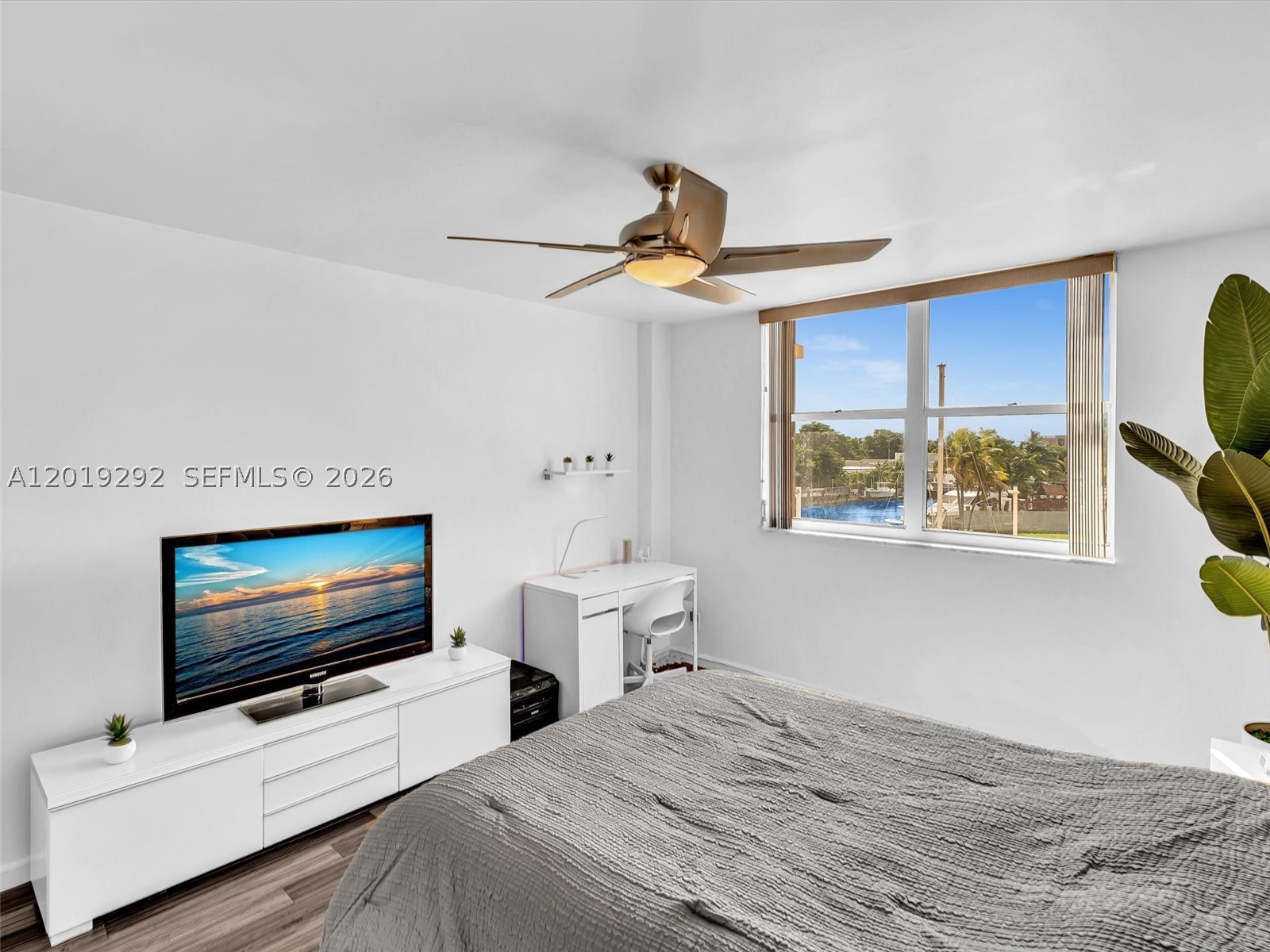 2450 NE 135th St #201, North Miami FL 33181