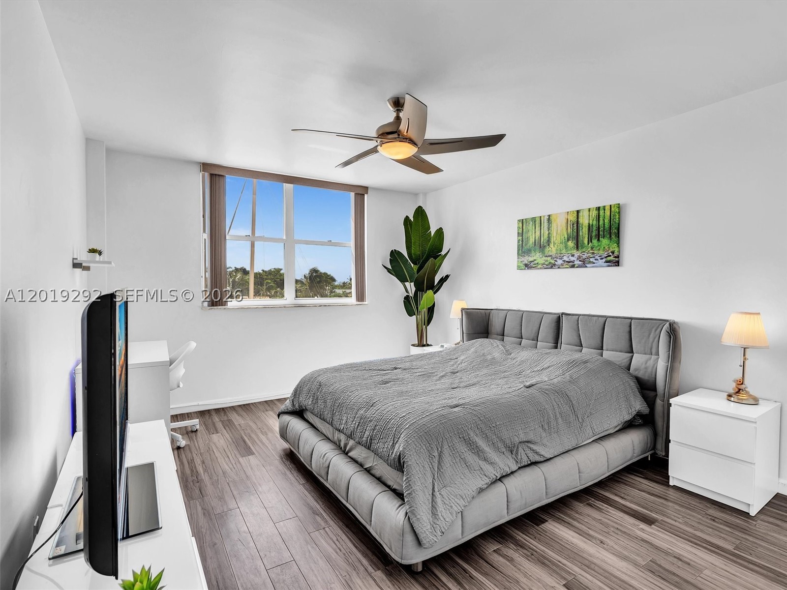2450 NE 135th St #201, North Miami FL 33181