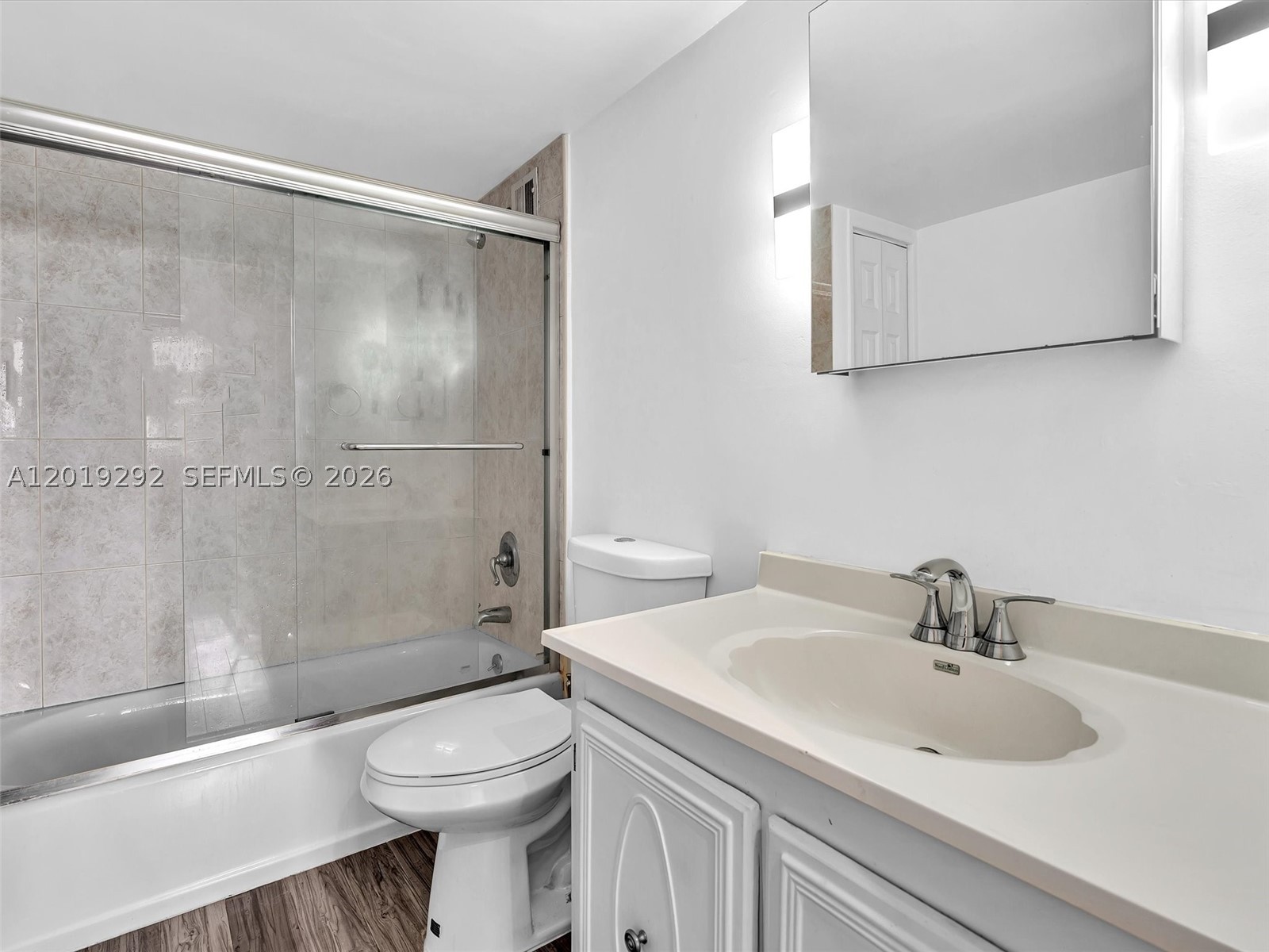 2450 NE 135th St #201, North Miami FL 33181