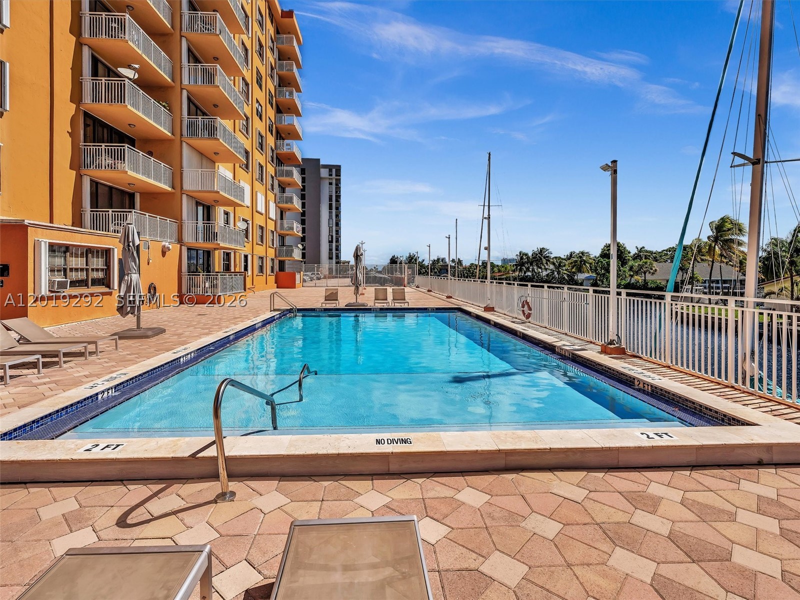 2450 NE 135th St #201, North Miami FL 33181