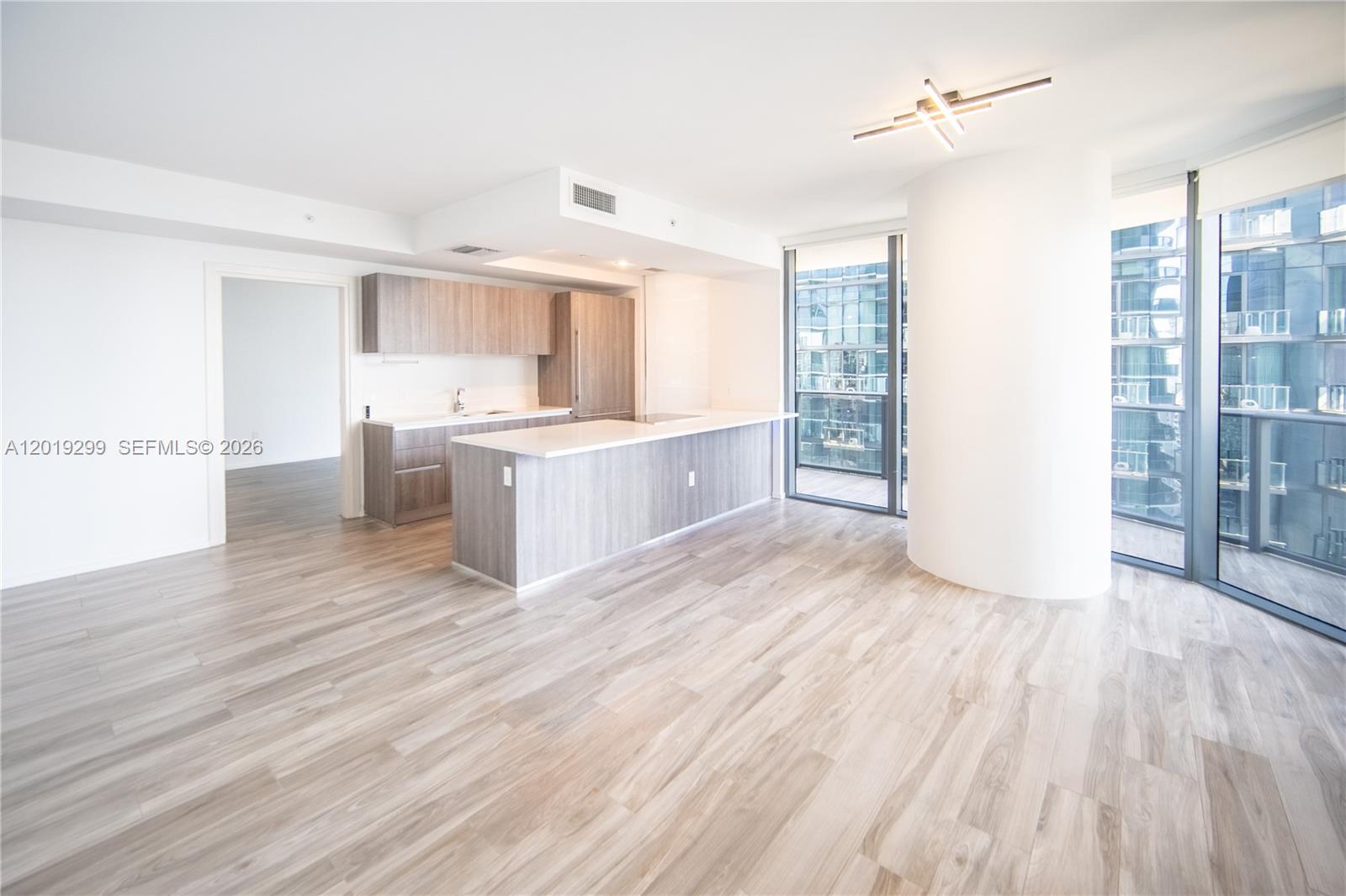 801 S Miami Ave #3905, Miami FL 33130