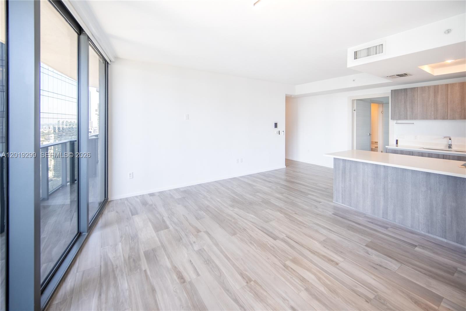 801 S Miami Ave #3905, Miami FL 33130